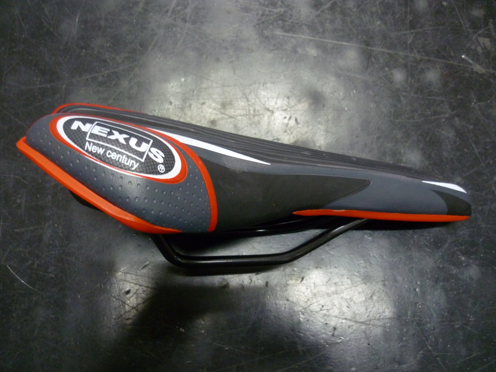 ytwocycle Trading Fixie Bike Parts Saddle (Nexus)