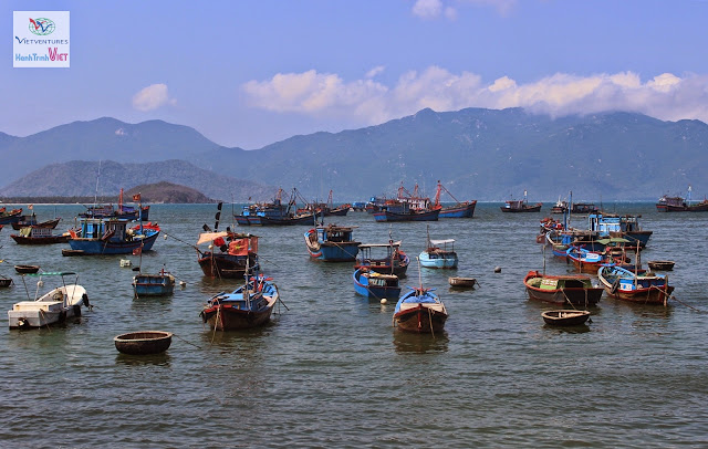 Thưởng ngoạn Vịnh Nha Trang trên du thuyền Emperor