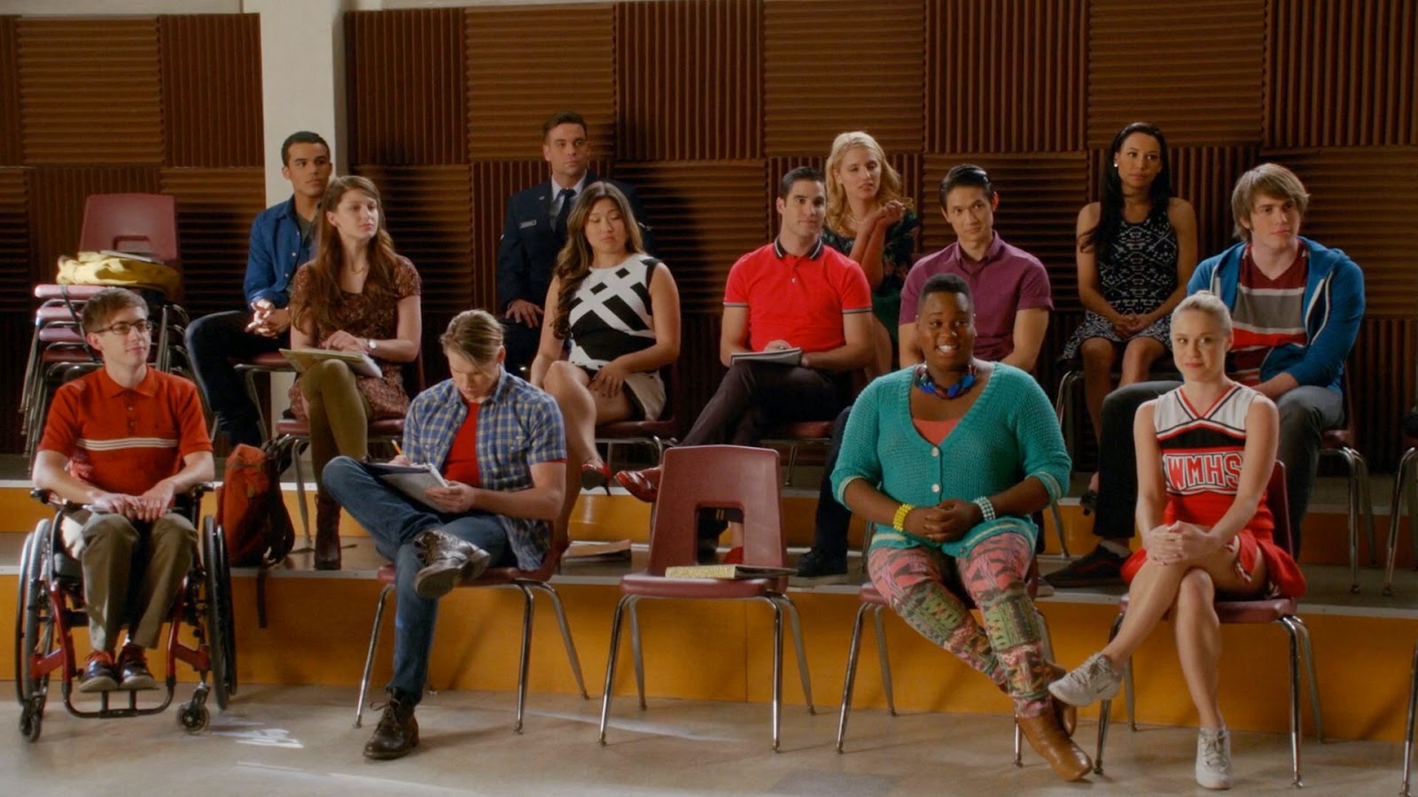 Recapping Shows: School Dazzzz but You Can't Stop Believin'-A Glee