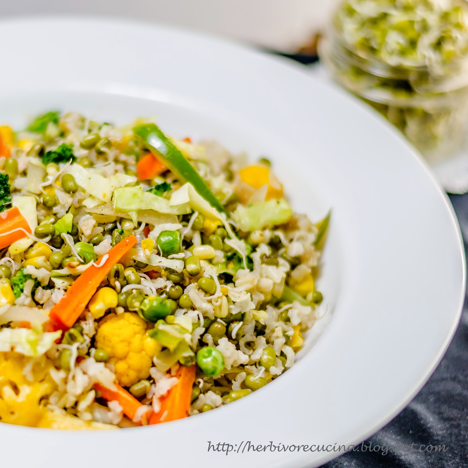 Herbivore Cucina Moong Sprouts Bhel Sprouts Salad