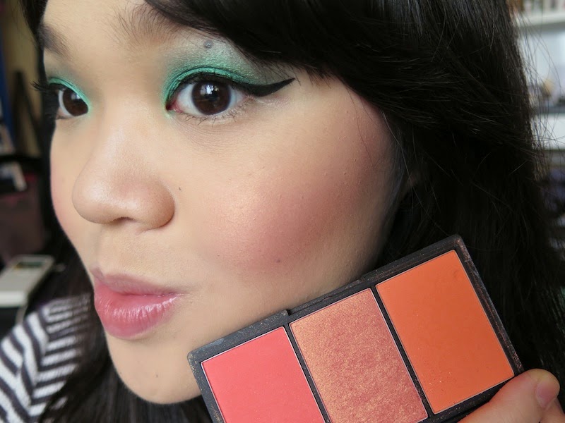 The Blackmentos Beauty Box Bright Green Elf Inspired eyes!