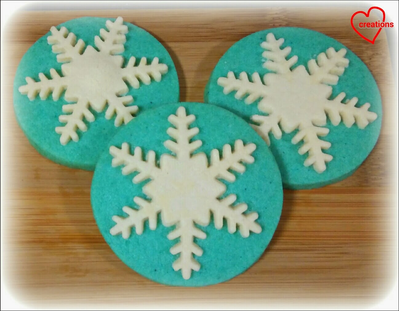 Loving Creations for You 'Frozen' Snowflake Shortbread Cookies (icing