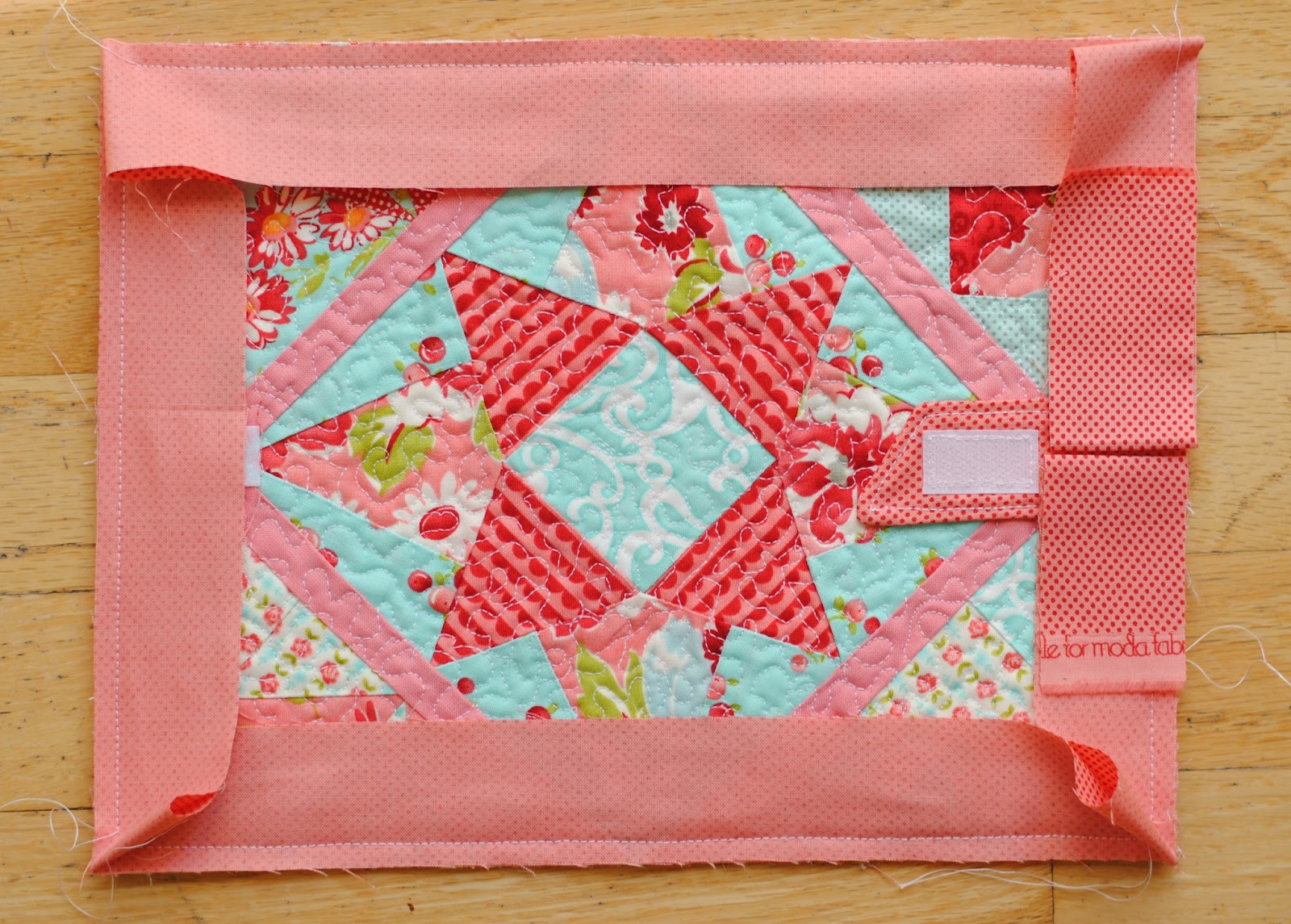 Kindle Cover {Tutorial} Clover & Violet