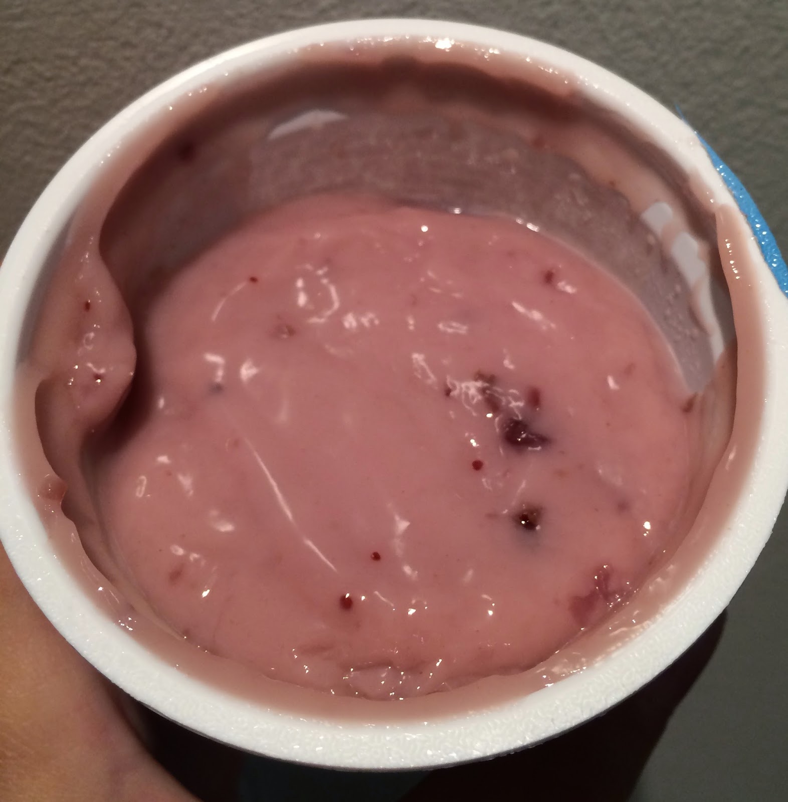 Almond Dream Yogurt (Mixed Berry) / アーモンド ドリーム ヨーグルト（ミックスベリー） I'm