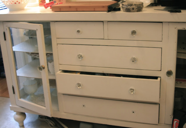 kitchen decor, dresser as a sideboard, before and after