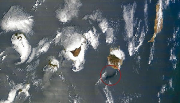 Mancha de barco ruso Canarias, desde satélite Mancha de barco ruso Canarias, desde satélite