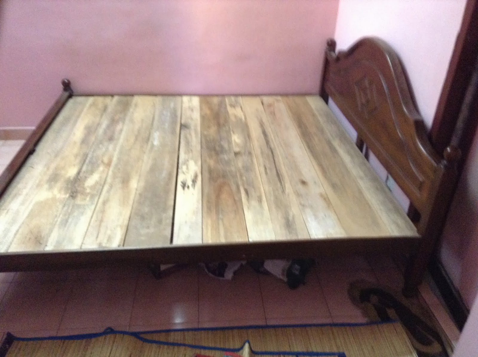 SUNKAMAL IMPEX Imported Teak Wooden Cots