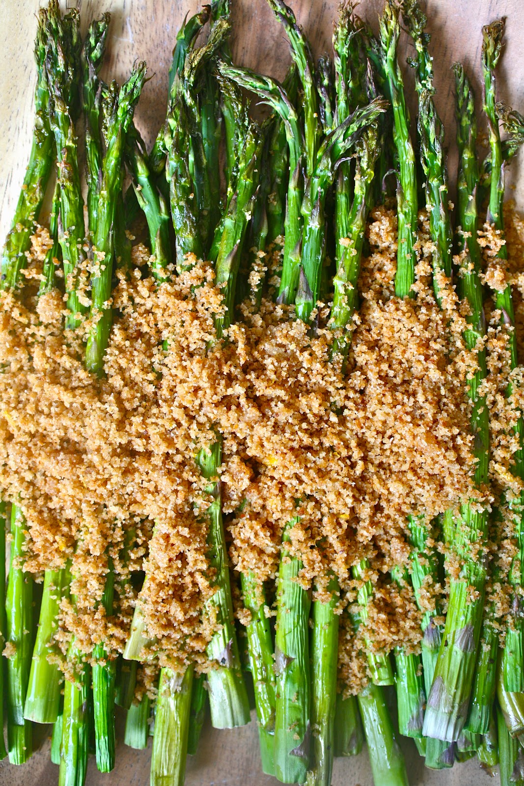 Sparrows & Spatulas Thin and Green Roasted Asparagus and Green Beans with Red Pepper Vinaigrette
