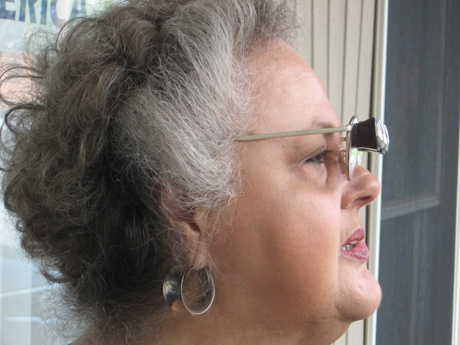 Low Vision Eyeglasses Guide for Macular Degeneration Eyeglasses Low