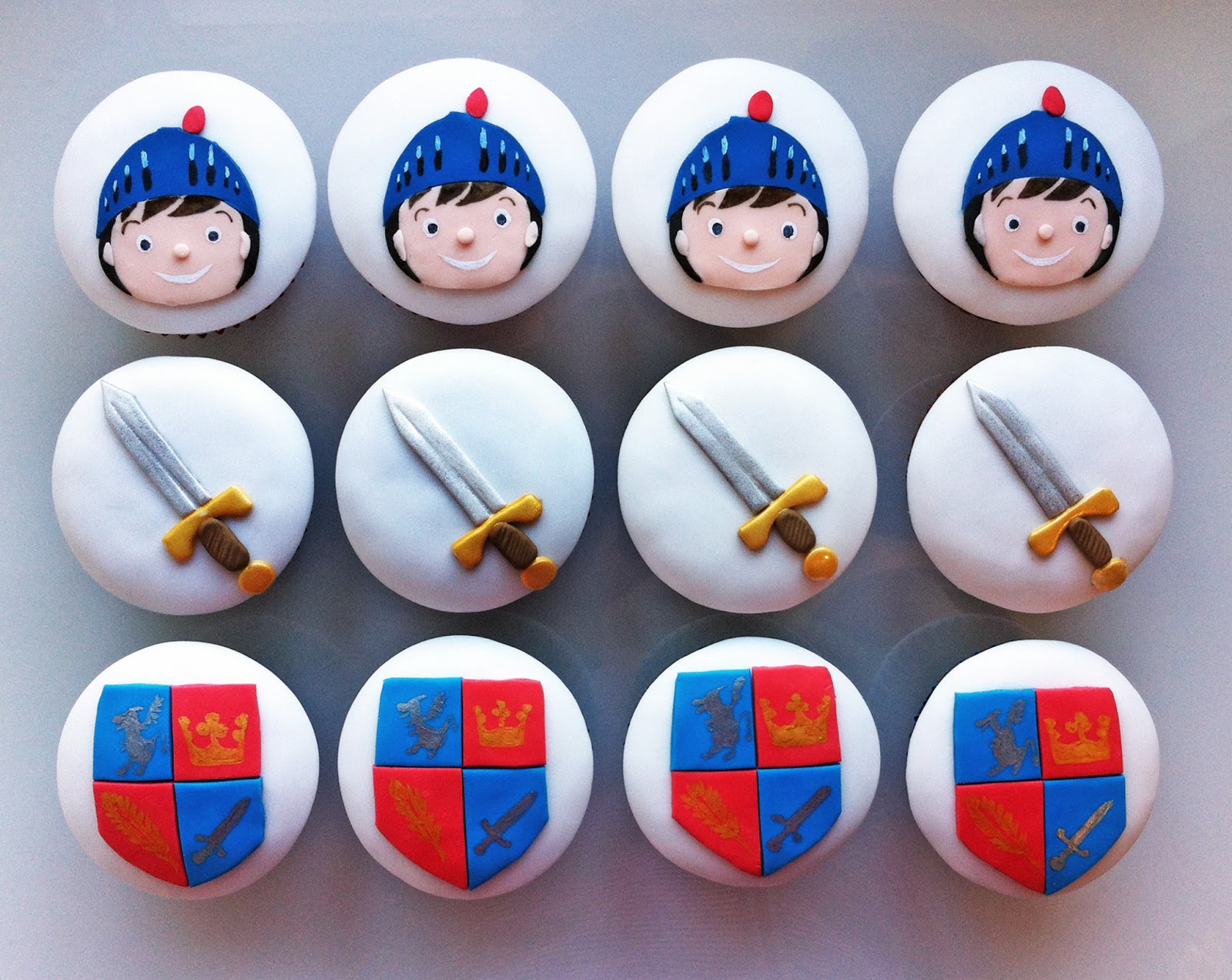 The Coloured Bubble Cakery Mike The Knight Cupcakes