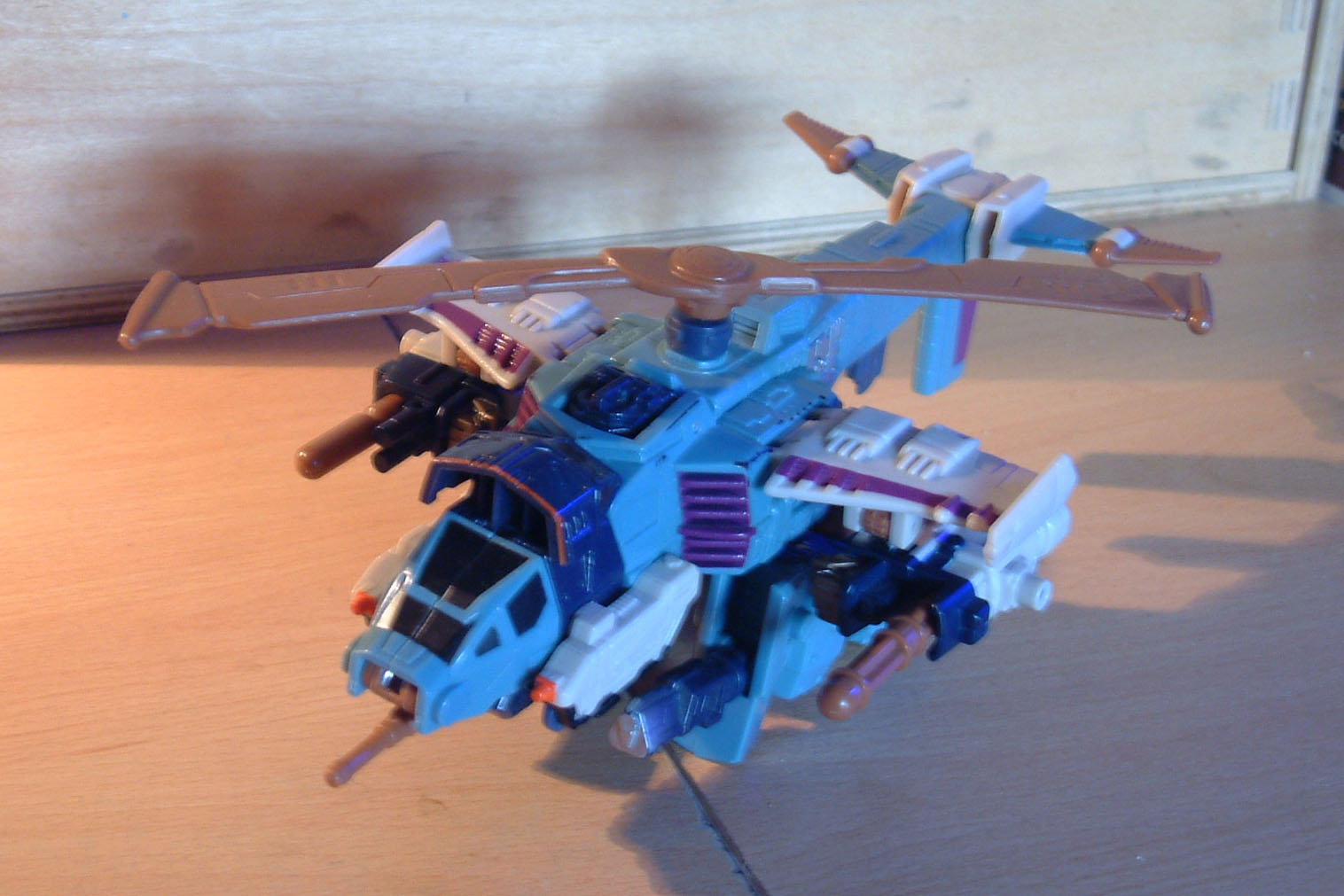THE TRANSFORMERS ARMADA CYCLONUS