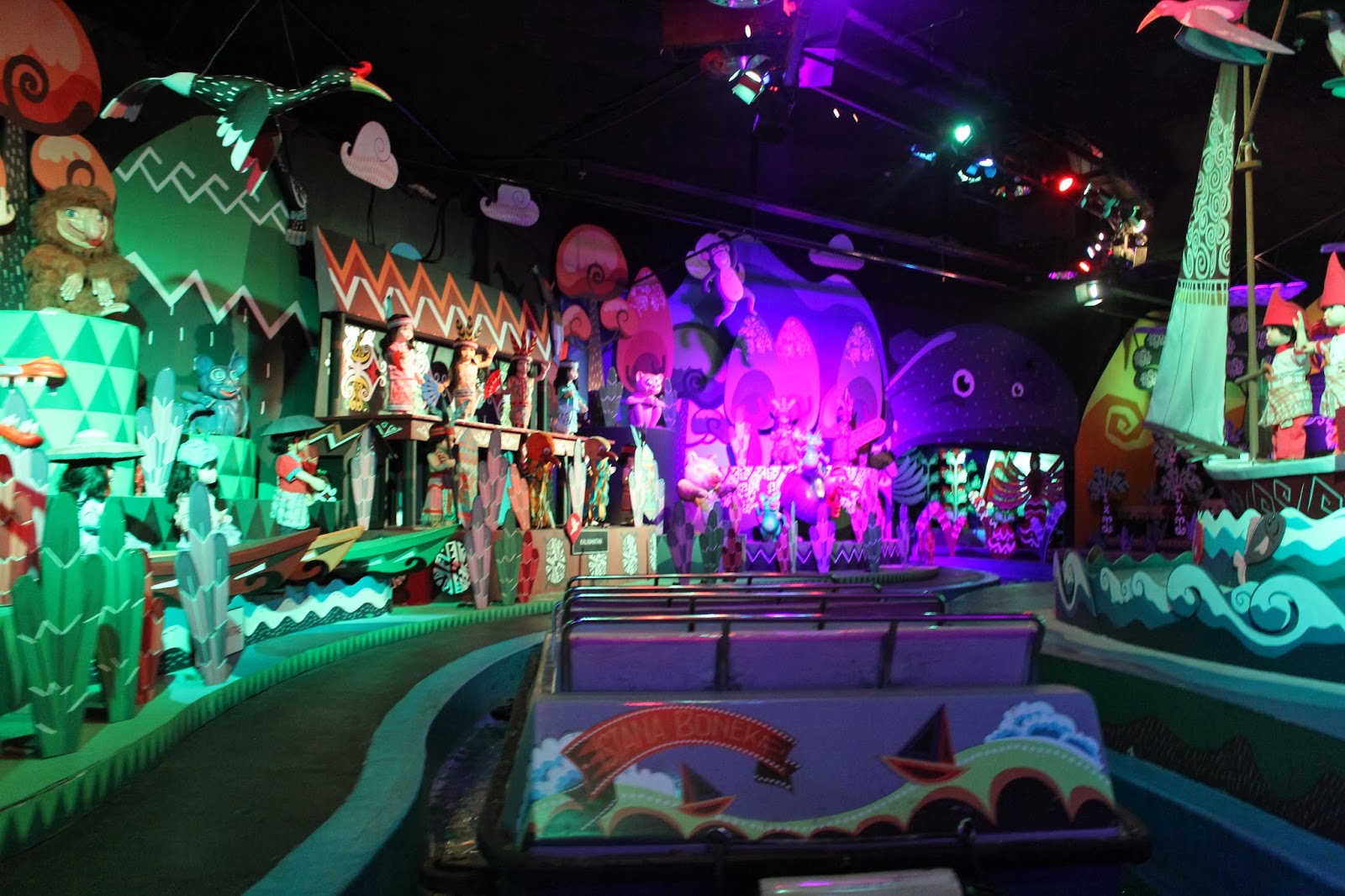 Stay, Stray, Play and Feast Dufan is Fun; Jakarta, Indonesia Series 4