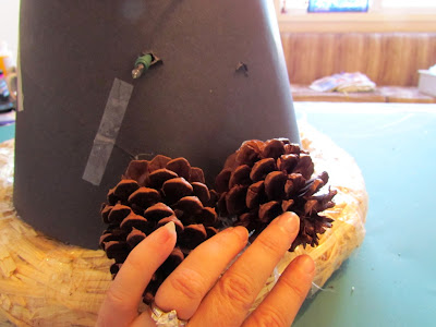 pinecone christmas tree centerpiece tutorial