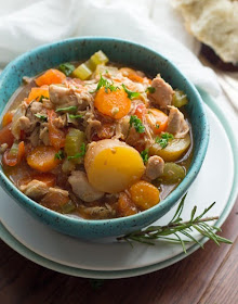 slow cooker tuscan chickne stew