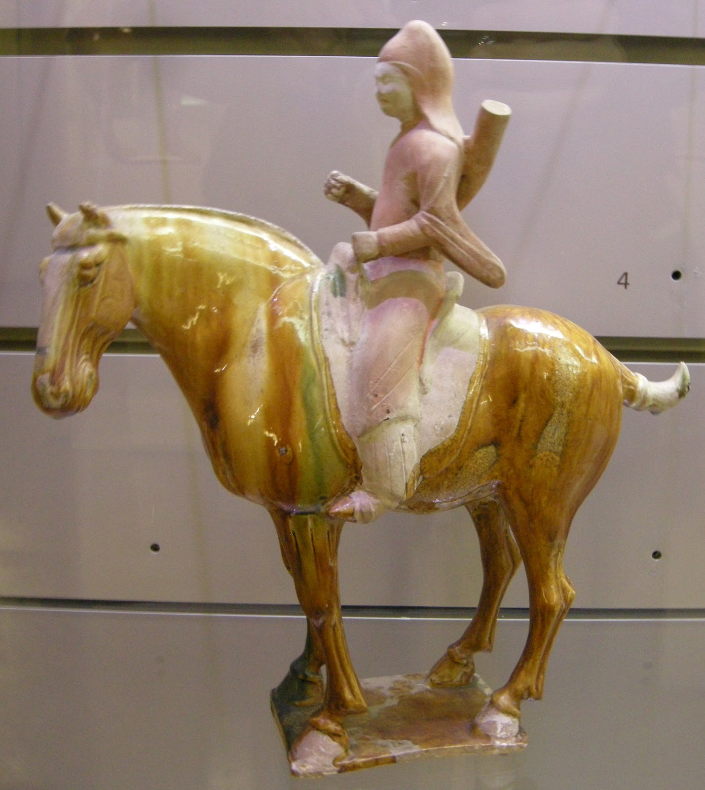 Chinese Figurines and Statues from Eastern Zhou to the Tang
