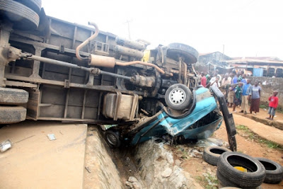 Many Injured As Truck Crushes Six Vehicles In Abuja [PHOTOS]