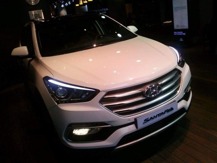  La versión mejorada de Hyundai Santafe llegará pronto