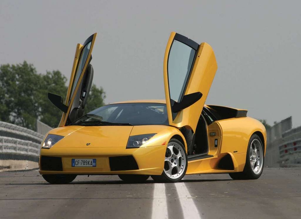 ROAD STAR CAR: Lamborghini Murcielago 2002