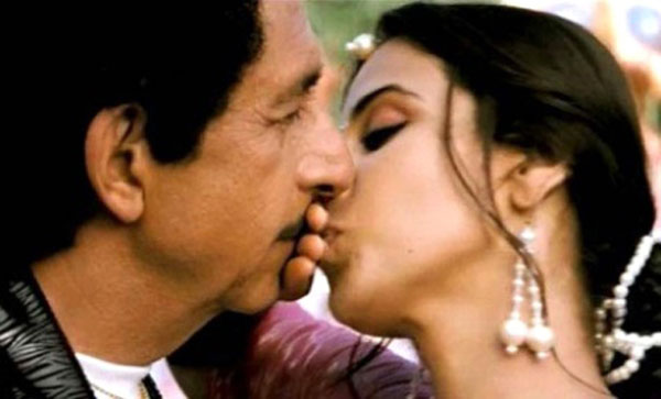 Vidya Balan Hot Kisses in The Dirty Picture ~ Bollywood Gossip