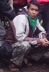 Perbandingan Kisah Duka