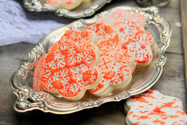 henna inspired cookies from cherryteacakes.com