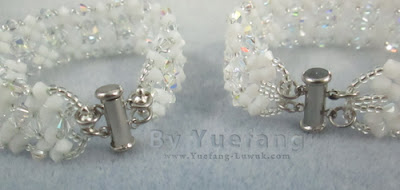 Comparation old and new bracelet closure design Lady_In_white_bracelet_compare_old_new_closure_design