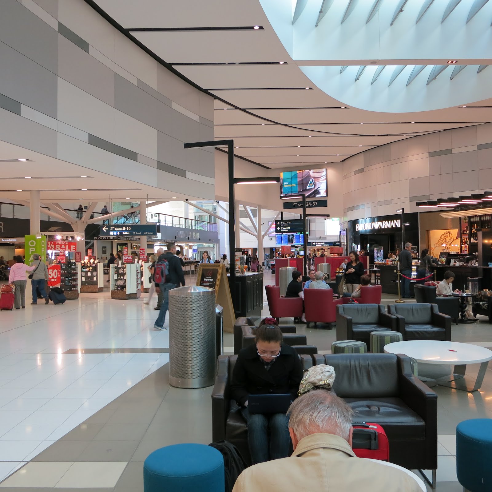 Sydney Australia Sydney International Airport Departure Lounge
