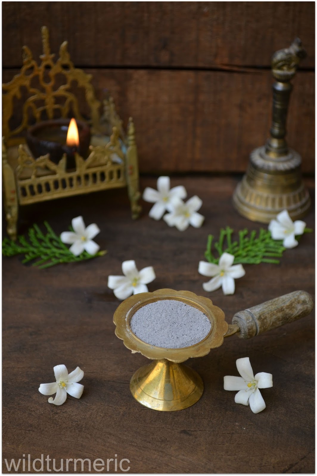 5 Top Benefits & Uses Of Vibhuti (Bhasma Holy Ash) Wildturmeric