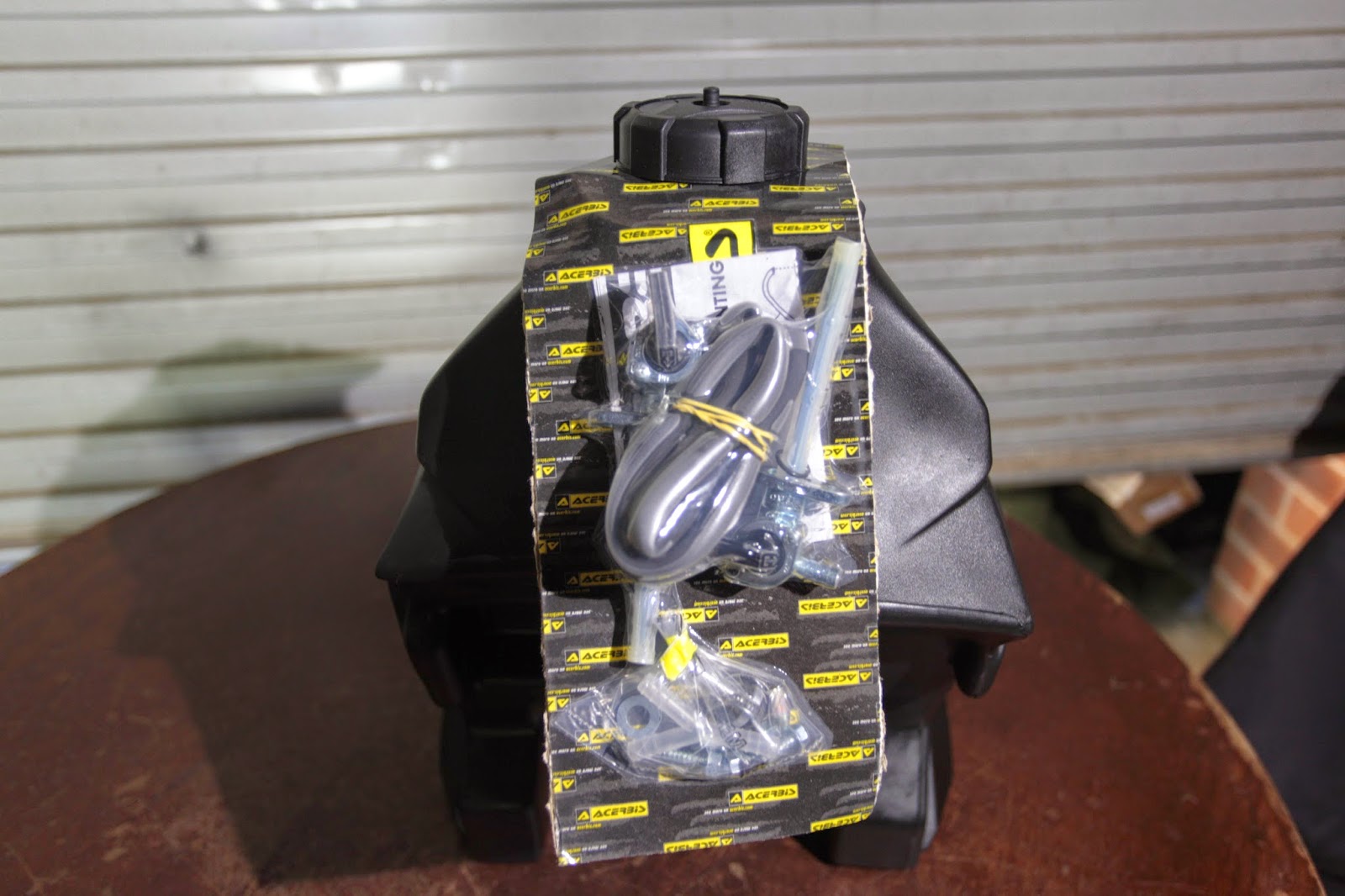 SurQuip Ex army Suzuki DRZ400 16 Litre Fuel tank kits.