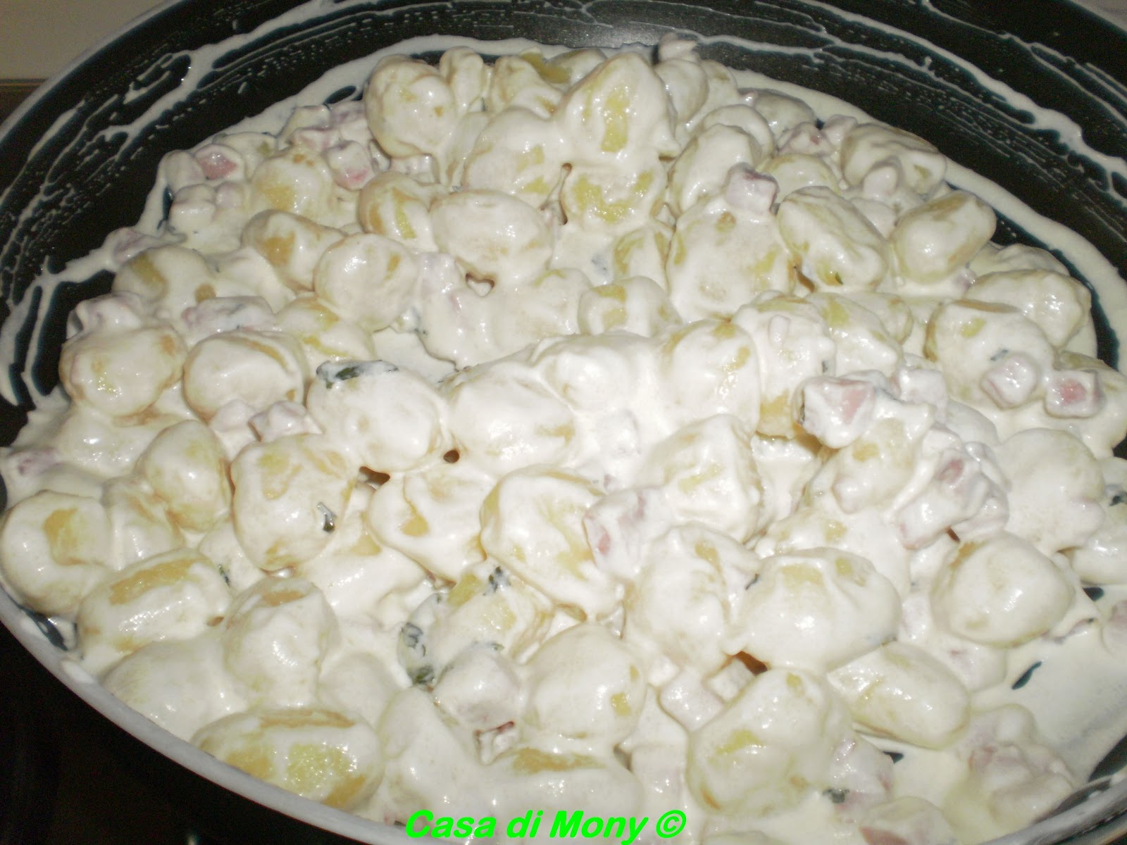 GNOCCHI PANNA E PROSCIUTTO da Casa di Mony su Akkiapparicette