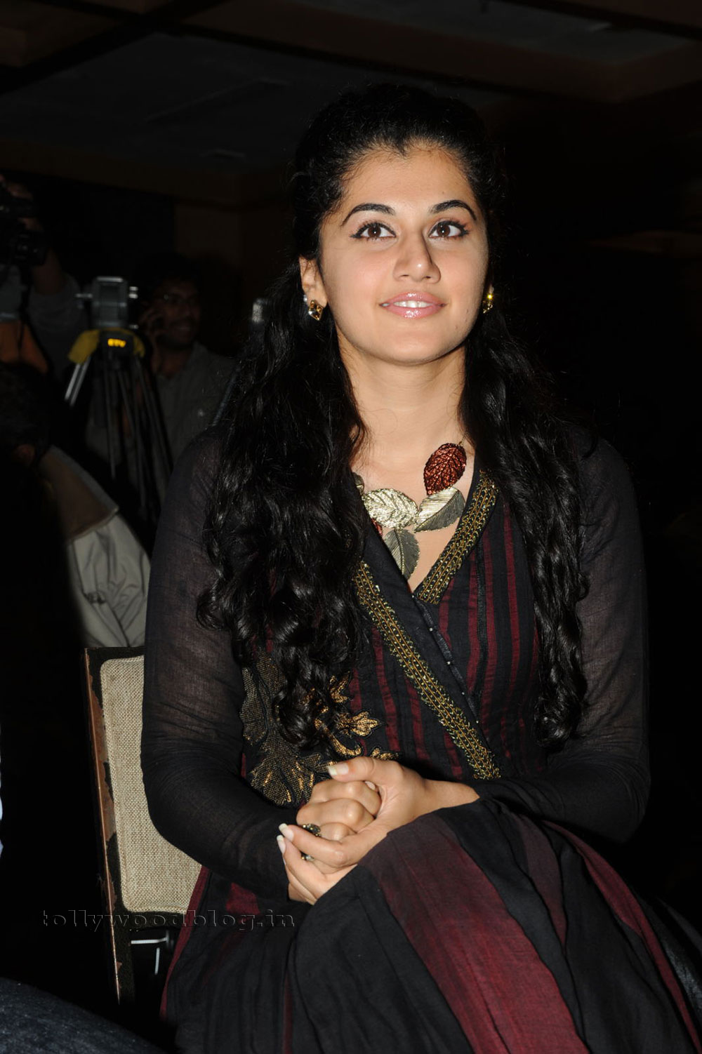 Taapsee latest Picturess at sahasam sm 007.jpg
