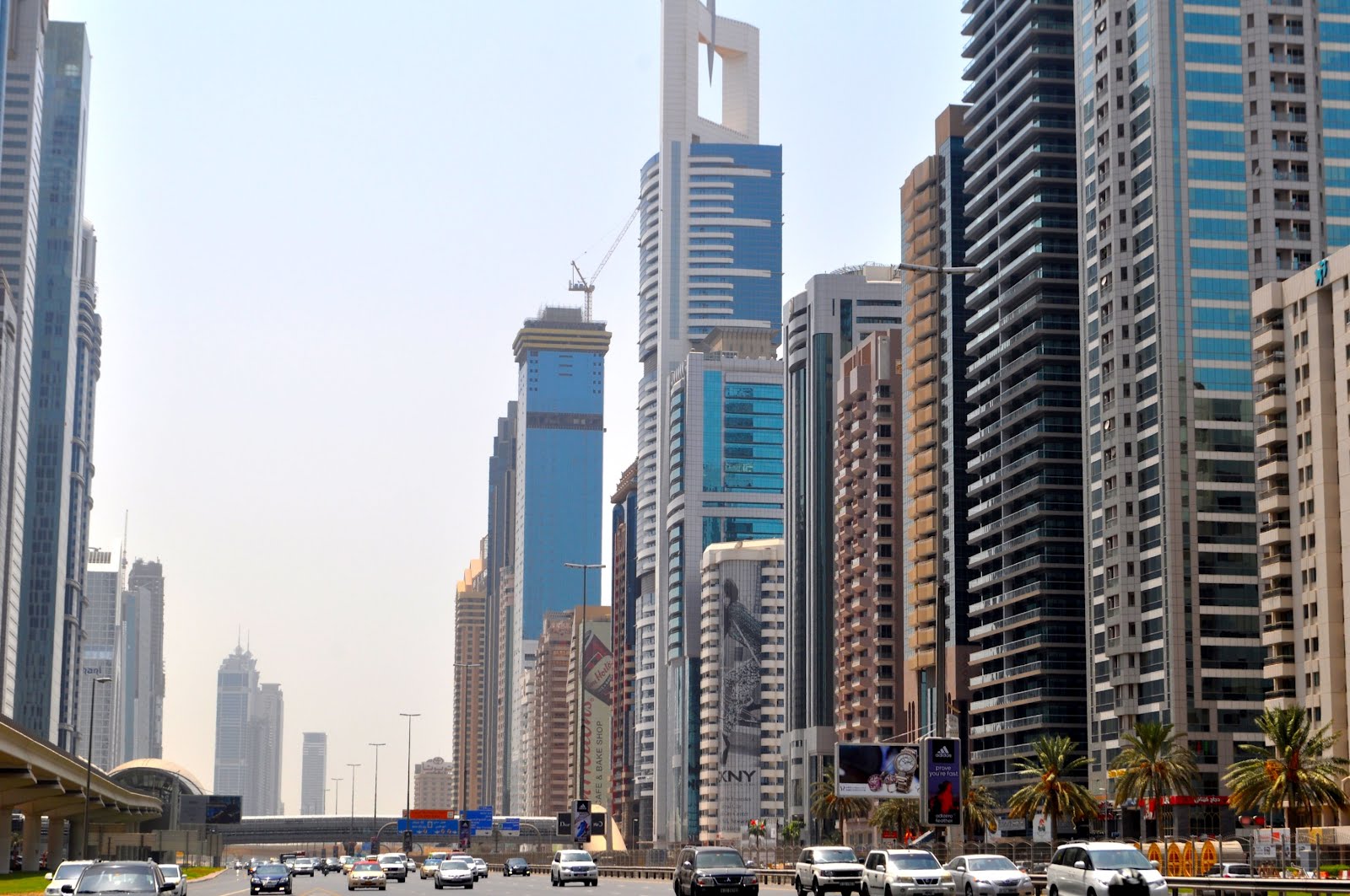 Dubai Constructions Update by Imre Solt Dubai rents up and sales flat
