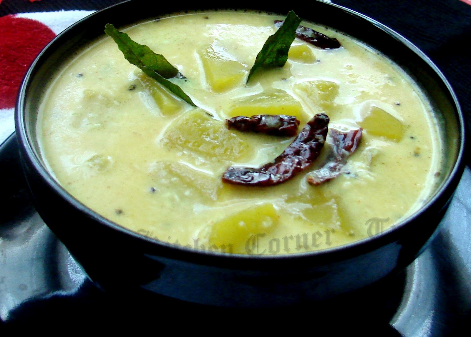 Kapplanga Thenga Aracha Curry/Green Papaya Curry