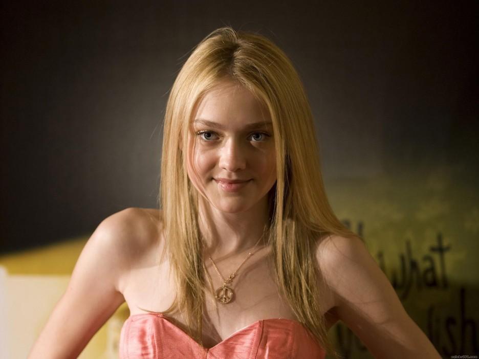 Like Every Body: Dakota Fanning Hot 2013 Dakota Fanning