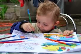 التنمية البشرية الرسم وفوائده العلاجية للأطفال