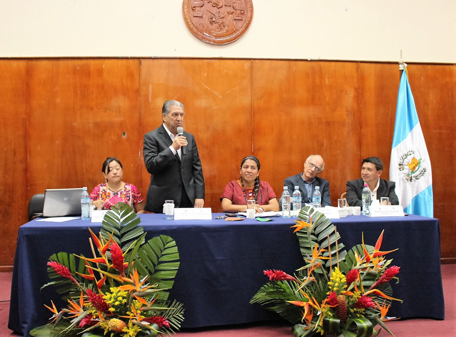 Octubre: Encuentro Nacional de Educación Intercultural Bilingüe