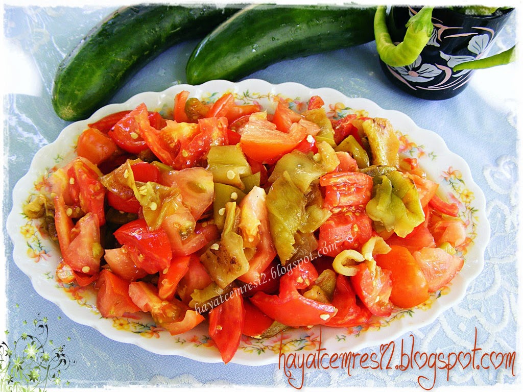 Acı Biberli Köz Patlıcan Salatası Tarifi Videosu Acı Biberli Köz Patlıcan Salatası Tarifi Videosu