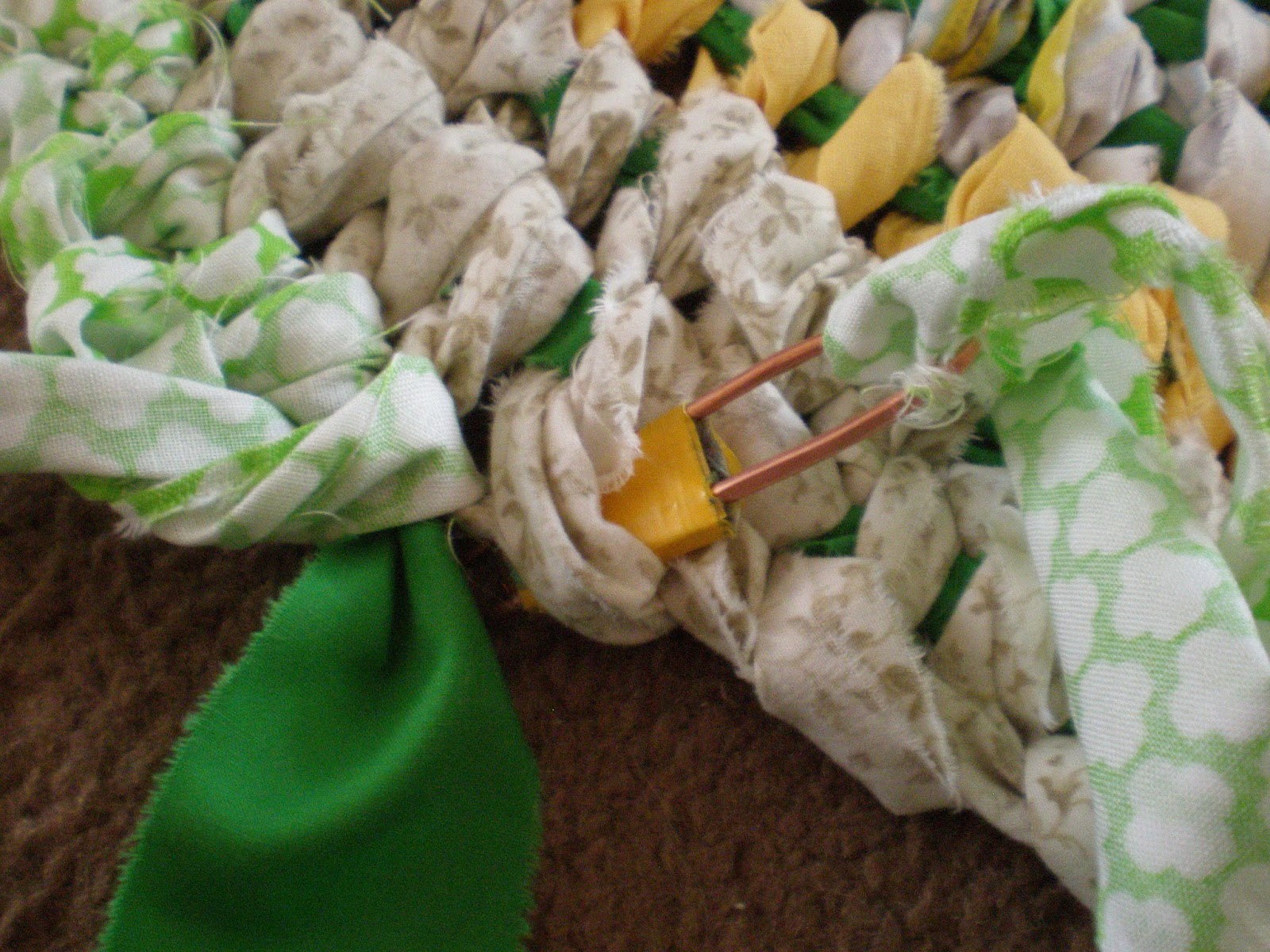 A Tiny Home Companion Toothbrush Rag Rug Tutorial