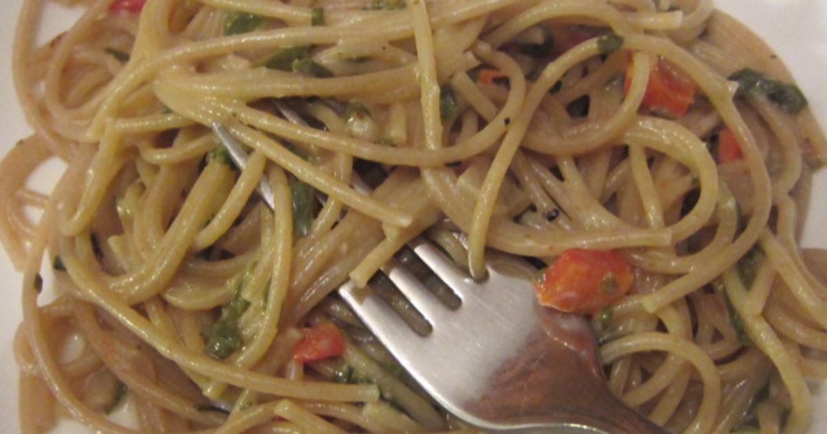 Saturday's Mouse: Creamy Roasted Garlic Spinach Pasta