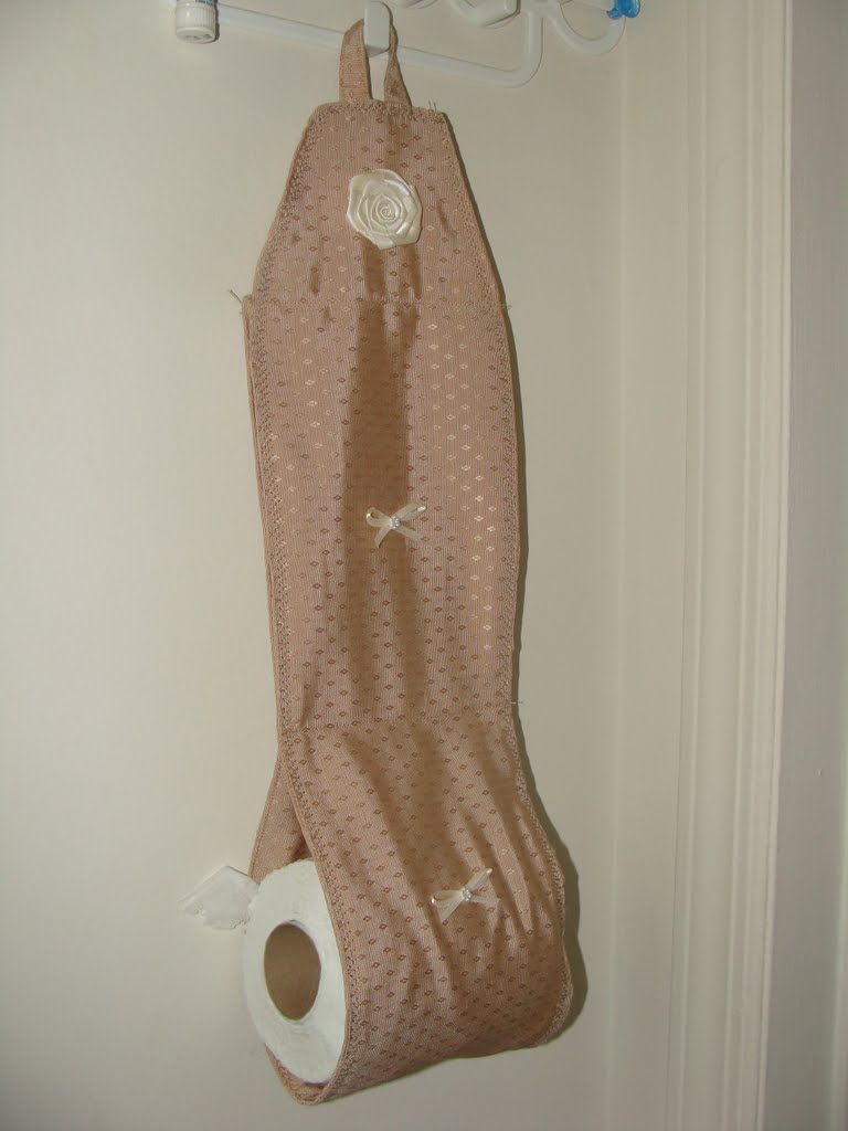 I Me My Passion Toilet Tissue Holder