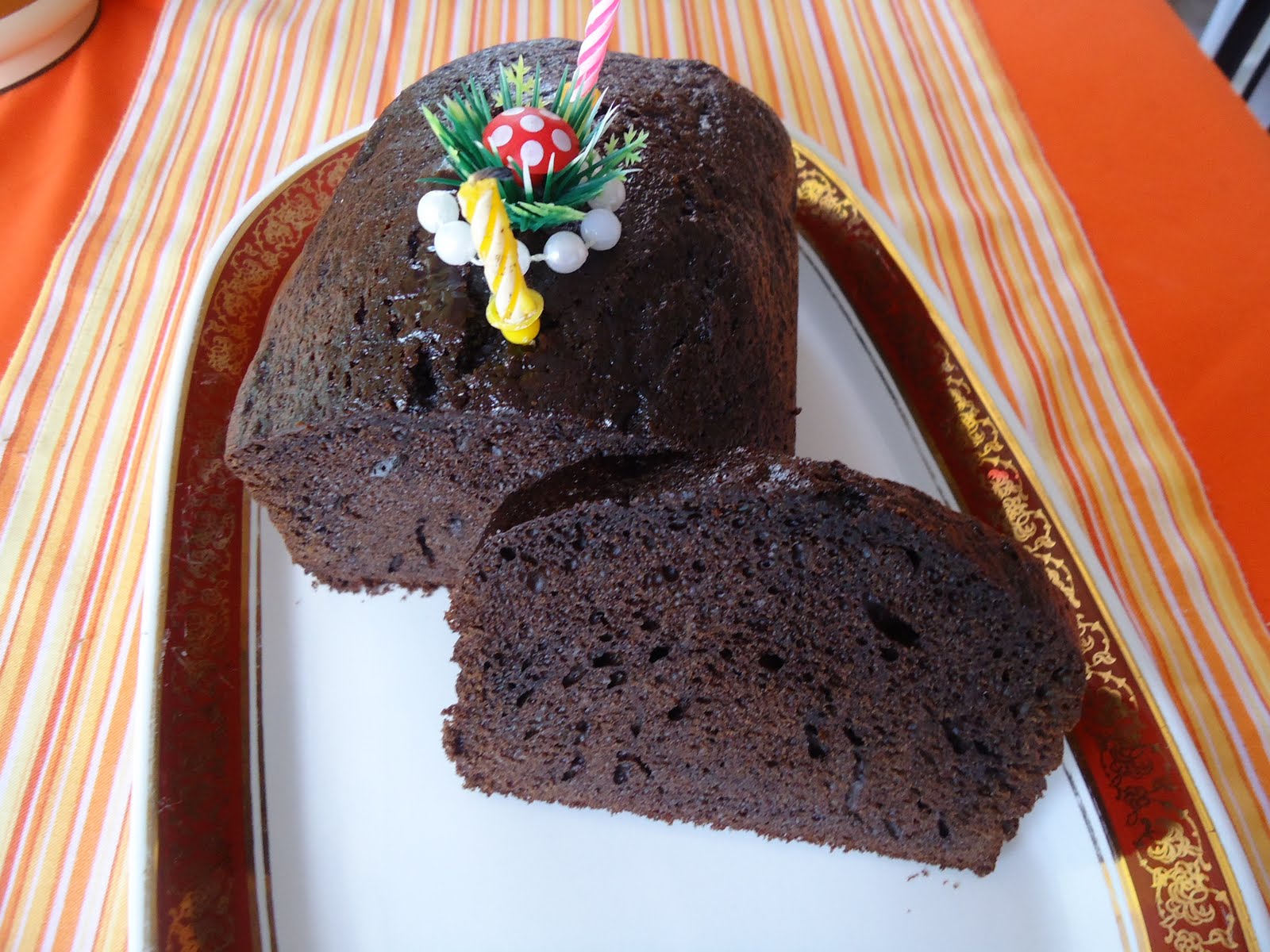 EKMEK MAKİNESİNDE EKMEK VE KEK