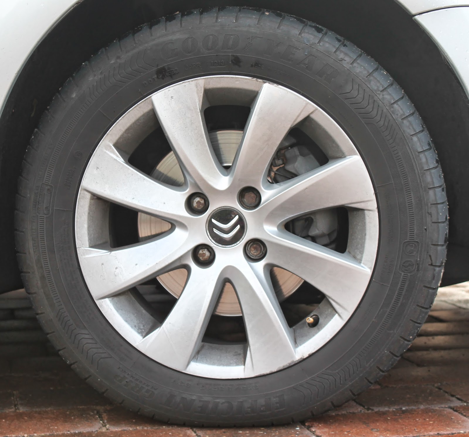 Circles 24 Hour Day Friday