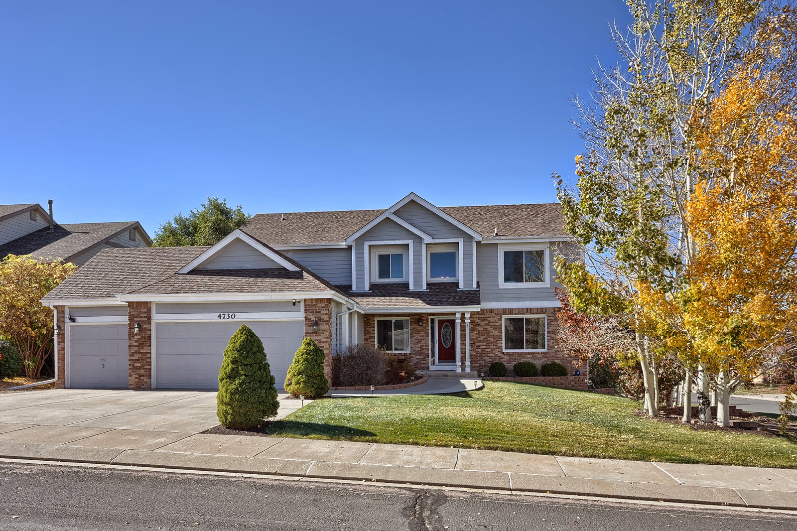Beautiful 2Story Home for Sale in Colorado Springs