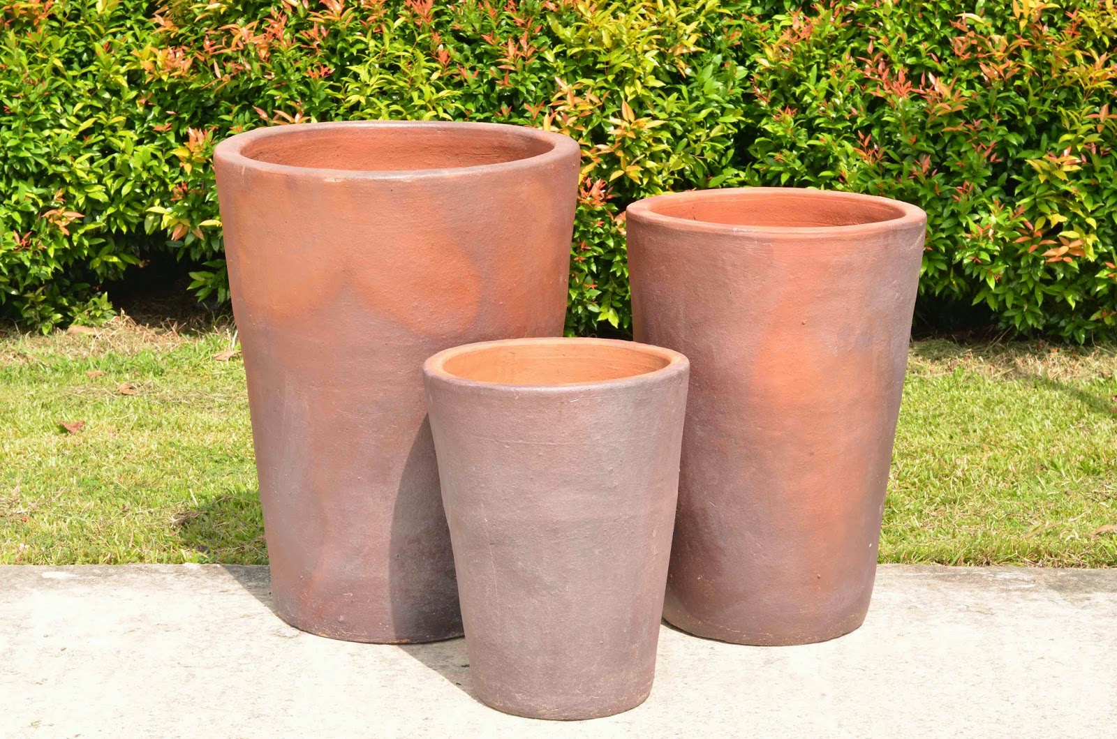 Blackterracotta pots sound of modern pottery EKPottery Vietnam