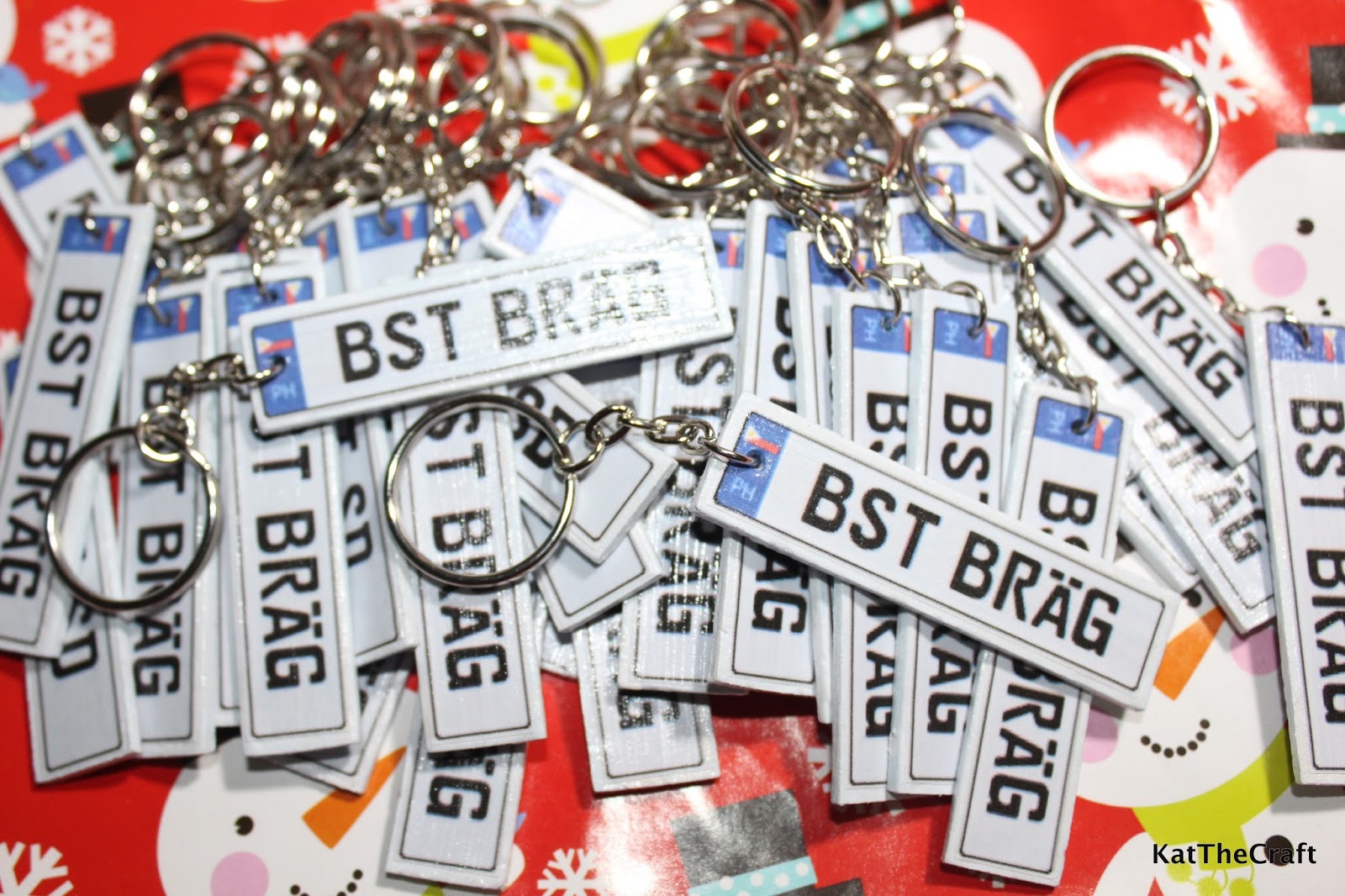 So Many Things to Do, So Little Time DIY License Plate Design Keychain