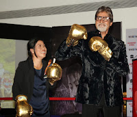 Big B launches Mary Kom's autobiography 'Unbreakable'