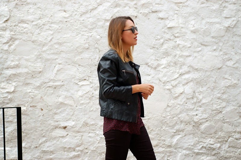 black and burgundy outfit