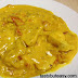 Chicken in curcuma and curry sauce