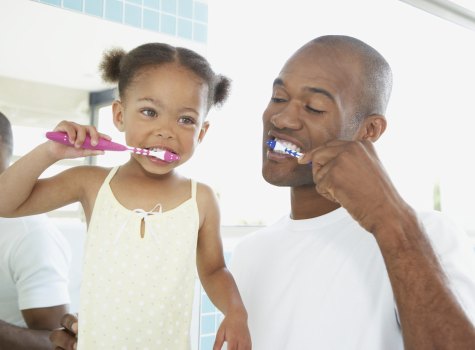 father-daughter-brush-teeth1.jpg