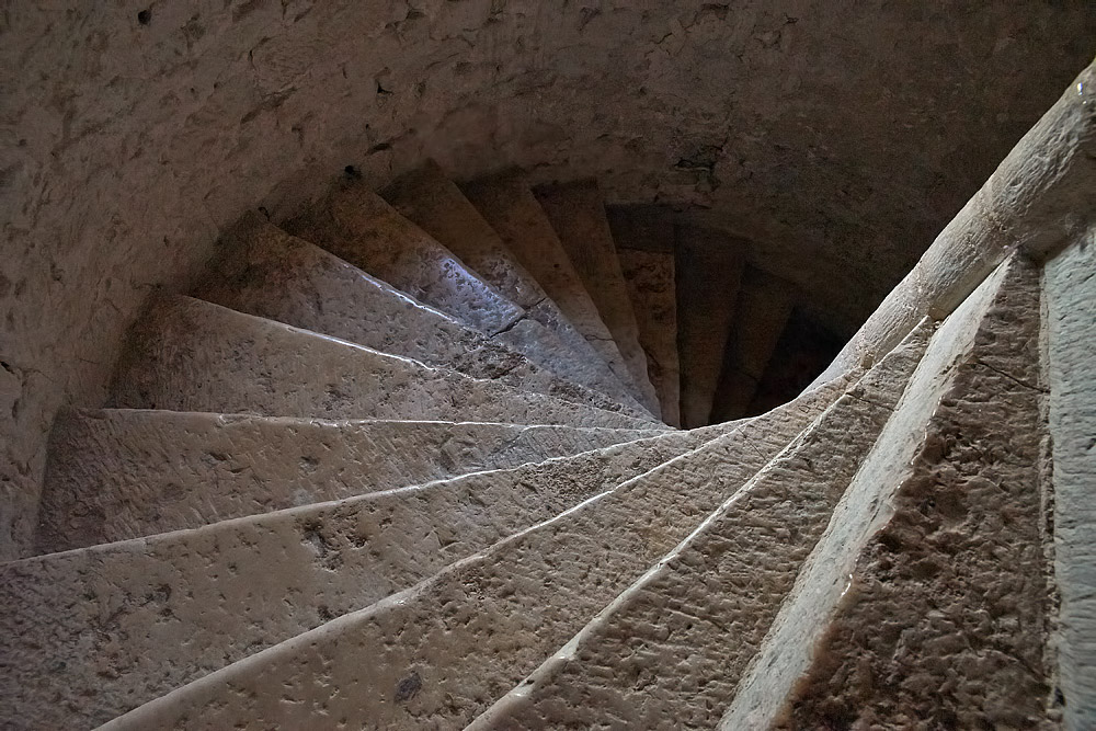 escalier en colimacon en pierre